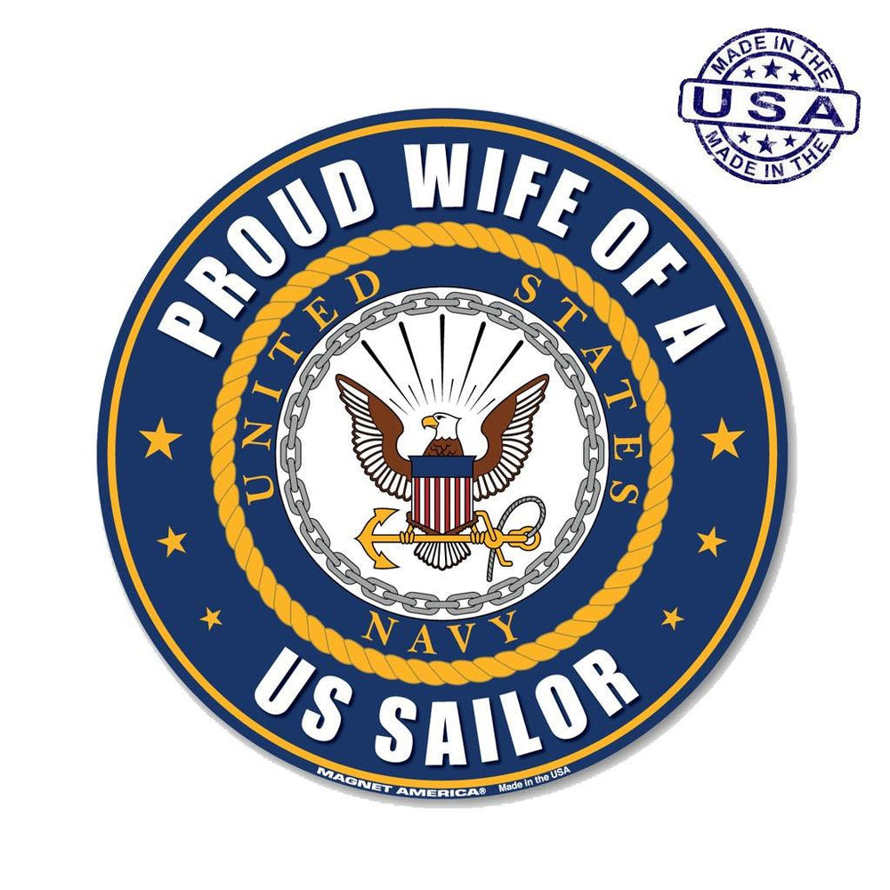 United States Navy Proud Wife of a US Sailor Circle Magnet (5